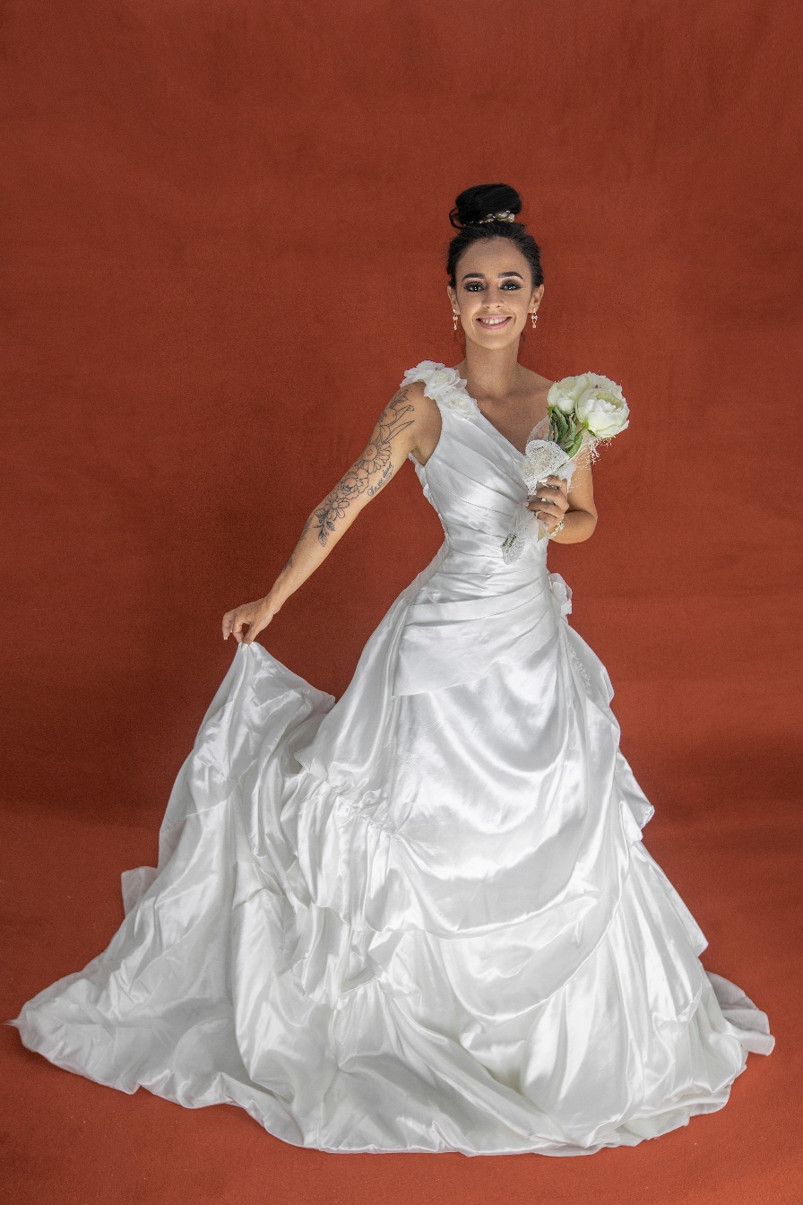 Vestido de novia blanco corte princesa -